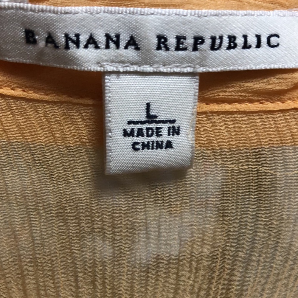 NWOT🌷BANANA REPUBLIC🌷Gold silk sheer short sleeve blouse - Picture 3 of 4